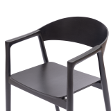 La chaise de restaurant en bois ARDEN noir